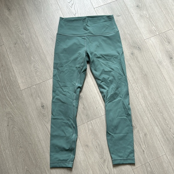 Lululemon Wunder Train leggings - Picture 2 of 3